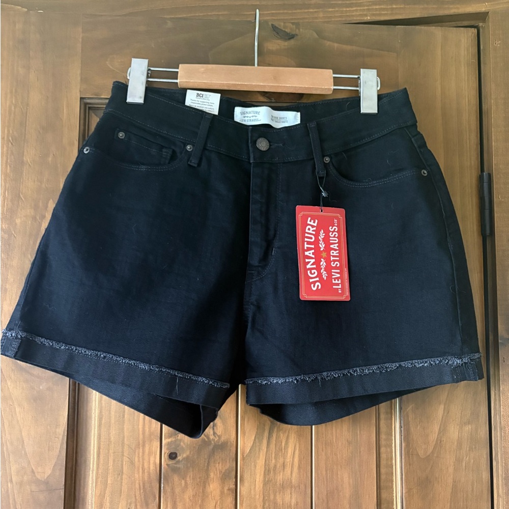 NWT Signature by Levi Strauss High Rise Shorts